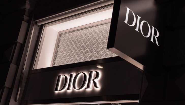    Dior:   